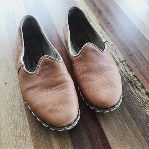 Sabah leather slippers - size 7, tan